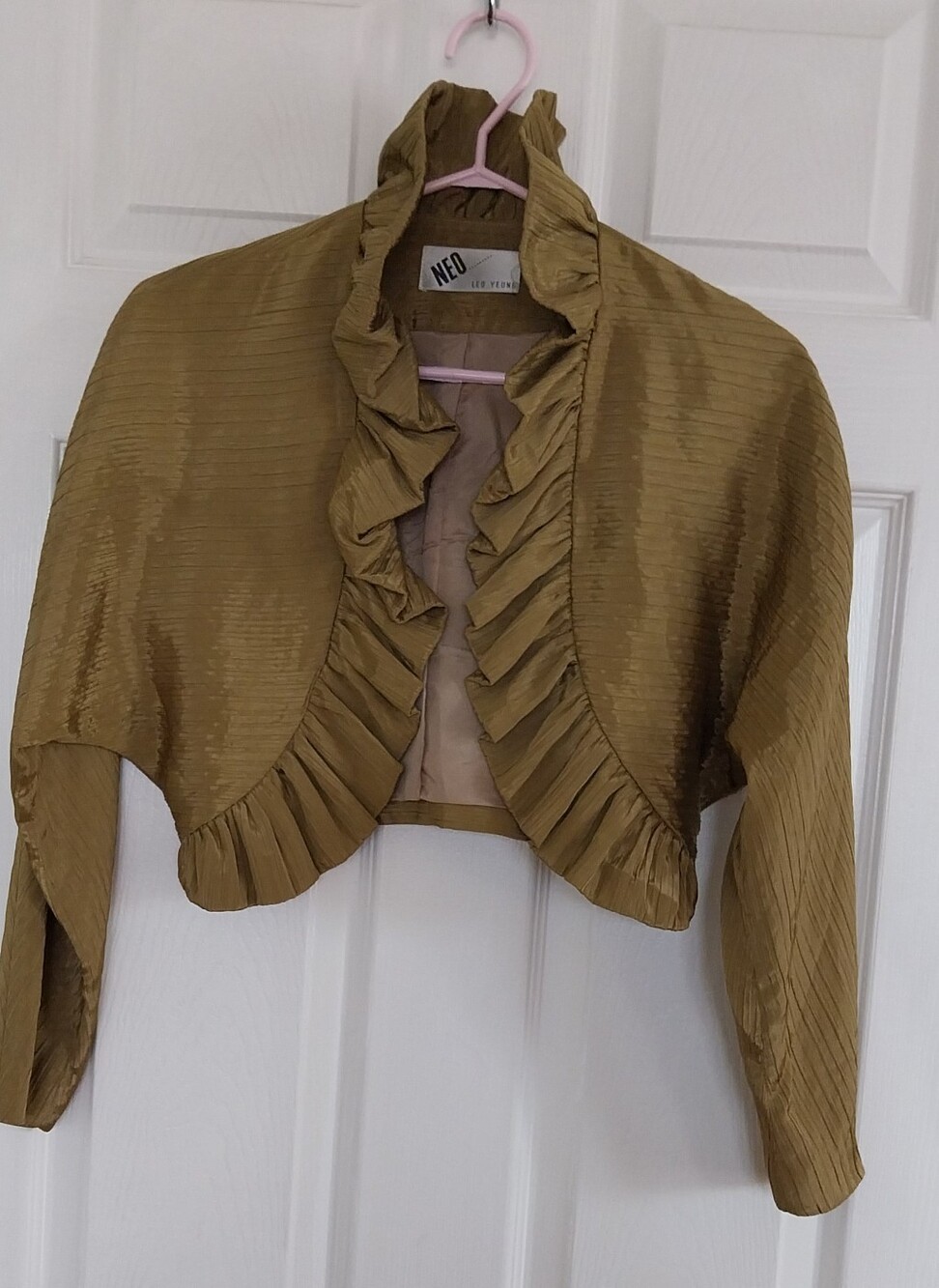 NEO sleeved ruffle bolero jacket in olive-gold
